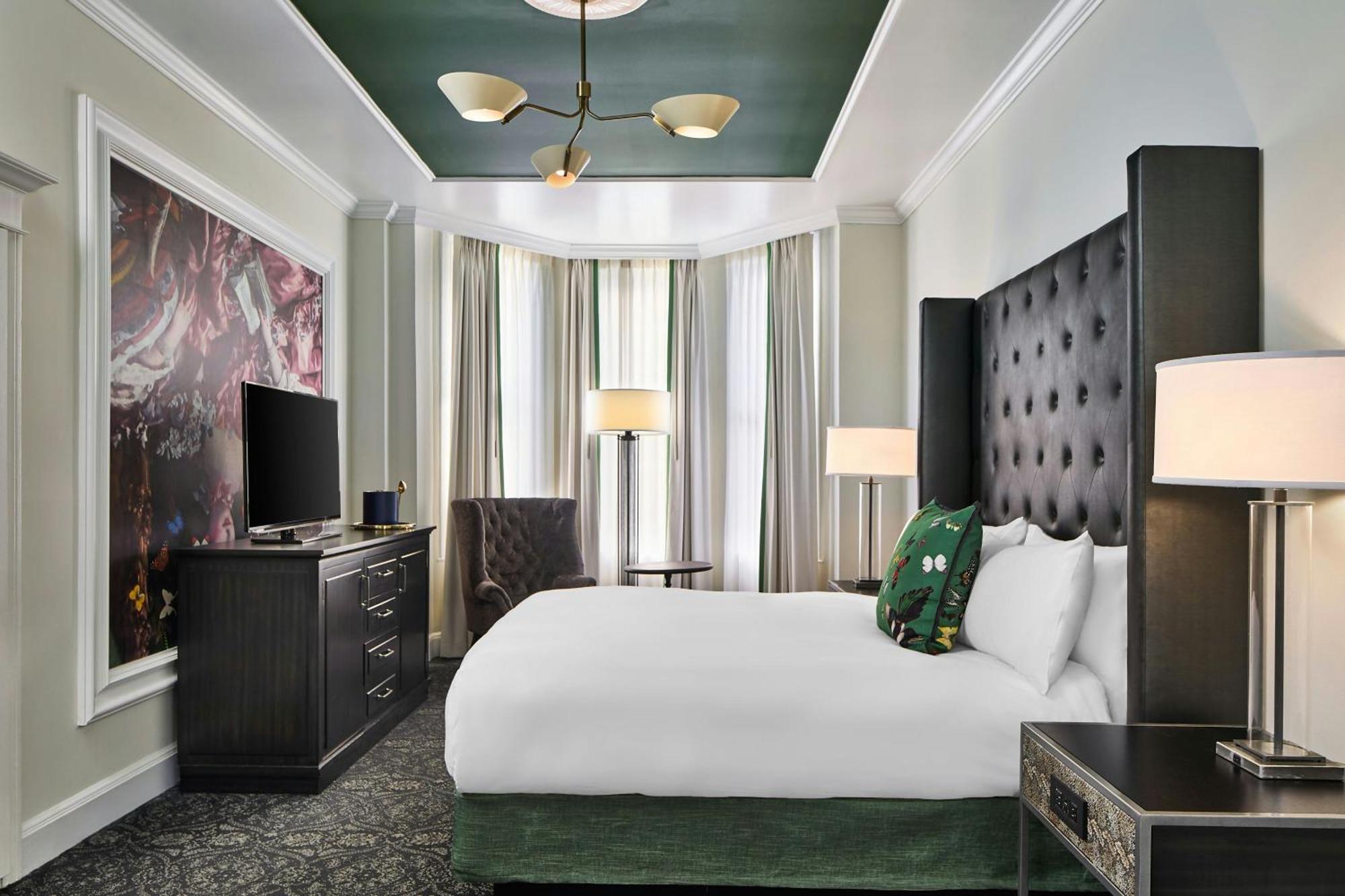 Le Pavillon, New Orleans, A Tribute Portfolio Hotel Exterior photo